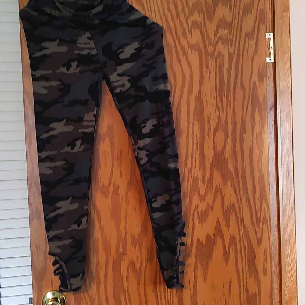 Bobbie Brooks Leggings